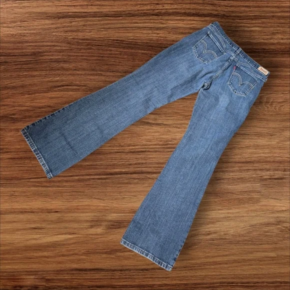 Levi's Studded Pocket Vintage Bootcut Jeans - Picture 3 of 6